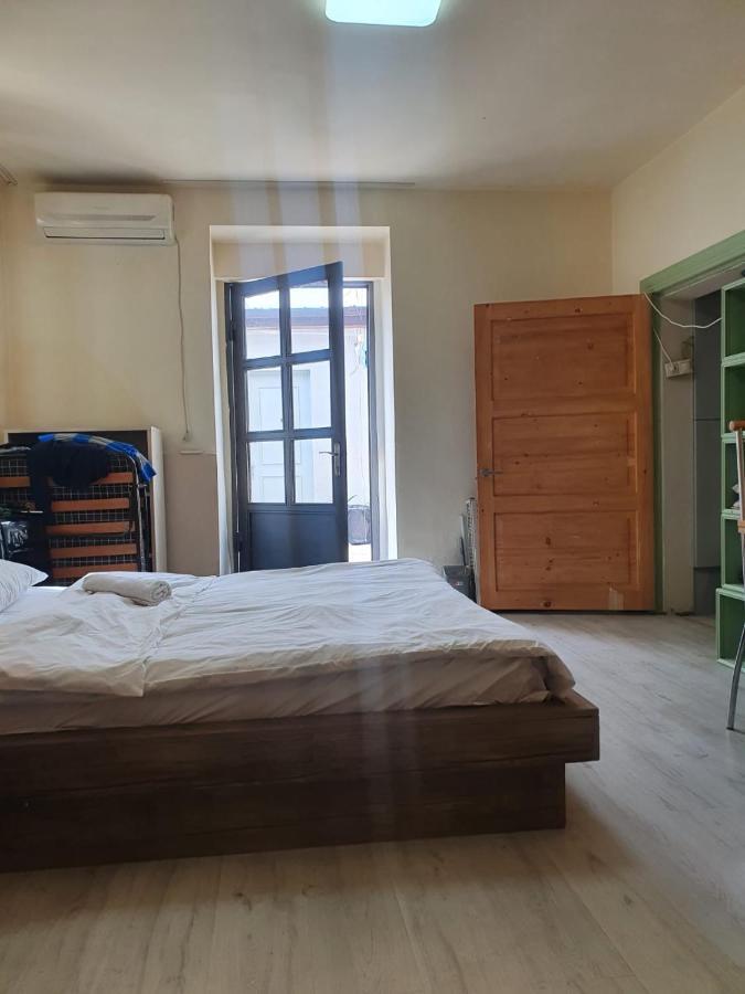 Guest House Zemeli Тбилиси Экстерьер фото