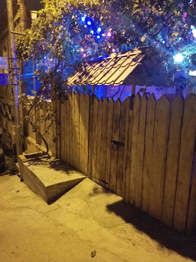 Guest House Zemeli Тбилиси Экстерьер фото
